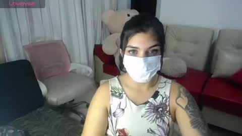 Snapshot of aniisaalii chatting on June 10, 4:01 am Anissa online show from June 10, 4:01 am