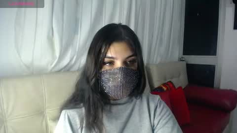 Snapshot of aniisaalii chatting on June 18, 3:51 am Anissa online show from June 18, 3:51 am