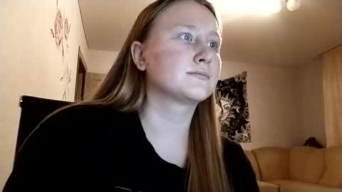 Anika online show from November 11, 9:04 pm