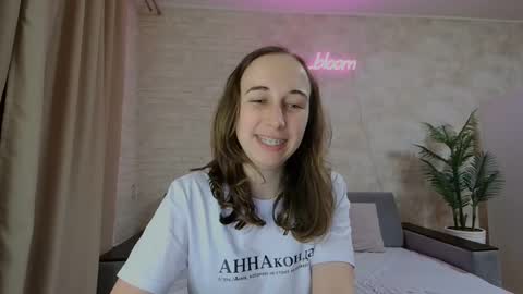 anikabloom online show from February 3, 1:09 am