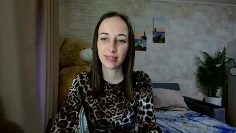 anikabloom online show from December 3, 11:30 am