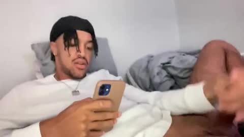 Animeboygirls online show from October 28, 3:32 am