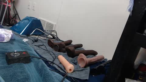 Snapshot of animergamergirl chatting on February 15, 10:31 pm Twitter at animegamergrl. No vids for sale on Chaturbate. online show from February 15, 10:31 pm