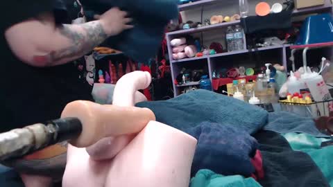 Snapshot of animergamergirl chatting on December 16, 2:49 am Twitter at animegamergrl. No vids for sale on Chaturbate. online show from December 16, 2:49 am