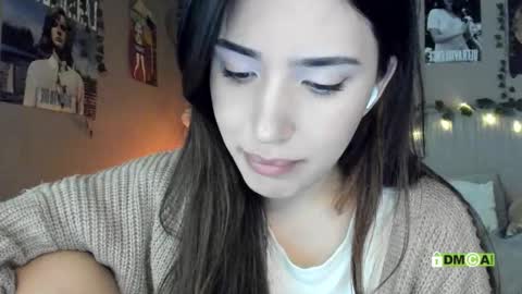 Snapshot of anisa_sweet chatting on January 15, 6:07 am Anisa Moan from LovenseWet from Tip MenuOpen for Private online show from January 15, 6:07 am