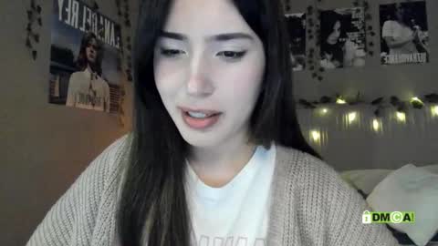 Snapshot of anisa_sweet chatting on February 1, 4:44 am Anisa Moan from LovenseWet from Tip MenuOpen for Private online show from February 1, 4:44 am