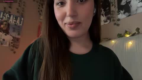 Snapshot of anisa_sweet chatting on February 14, 8:22 am Anisa Moan from LovenseWet from Tip MenuOpen for Private online show from February 14, 8:22 am