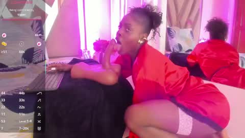 anisha_zambrano online show from April 25, 1:41 pm