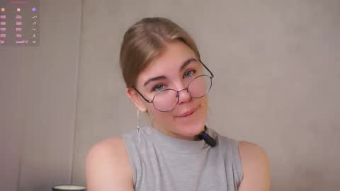 AnishaVivo online show from March 7, 12:57 pm