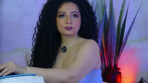 anissia teaser online show from February 6, 5:56 am