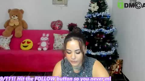 Snapshot of anissyax chatting on December 3, 6:21 am AnissyaX online show from December 3, 6:21 am