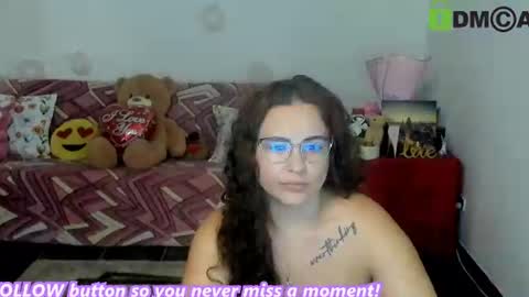 Snapshot of anissyax chatting on June 15, 2:47 am AnissyaX online show from June 15, 2:47 am