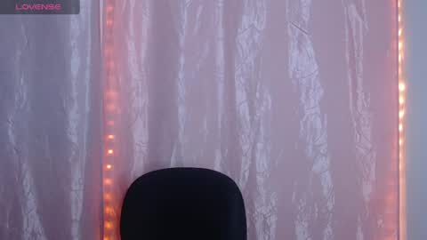 Snapshot of anita23_ chatting on May 13, 1:25 am ANITTA online show from May 13, 1:25 am