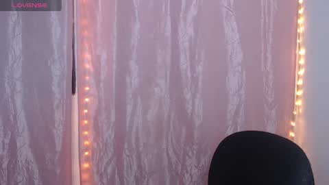 Snapshot of anita23_ chatting on May 21, 1:12 am ANITTA online show from May 21, 1:12 am