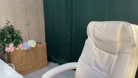 Snapshot of anita_blairr chatting on July 6, 1:57 am Anita online show from July 6, 1:57 am