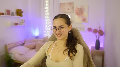 Snapshot of anita_grey_ chatting on November 17, 7:52 pm Anita Grey online show from November 17, 7:52 pm