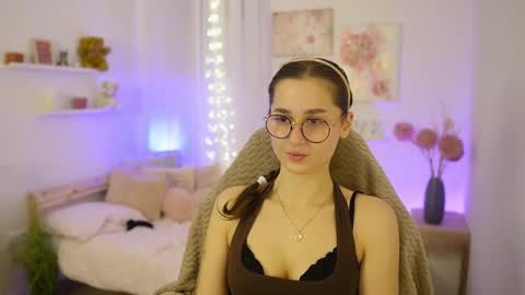 Snapshot of anita_grey_ chatting on December 2, 7:42 pm Anita Grey online show from December 2, 7:42 pm