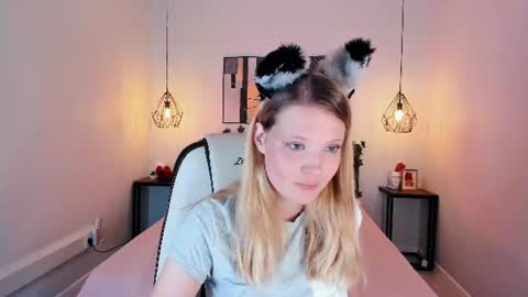 Snapshot of anita_marcelle chatting on July 17, 7:59 am Anita online show from July 17, 7:59 am