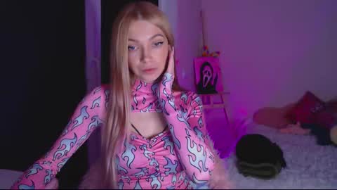 anita_moon_ online show from January 8, 11:40 pm