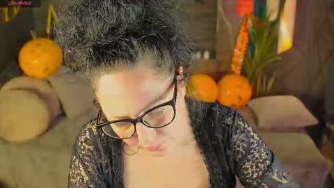 Anita online show from November 1, 9:17 pm