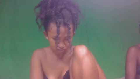 Snapshot of anitaazzh chatting on May 28, 8:11 am anitaazzh online show from May 28, 8:11 am