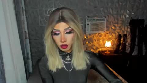 Miss Ann online show from February 15, 4:01 pm