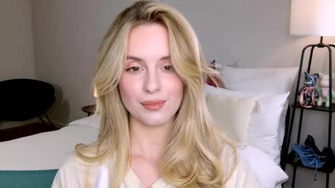 Anita online show from November 4, 2:27 pm