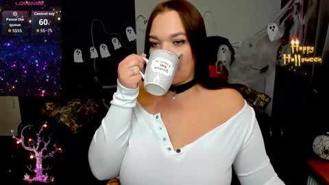 Snapshot of anitamays chatting on November 4, 6:34 am Anita online show from November 4, 6:34 am