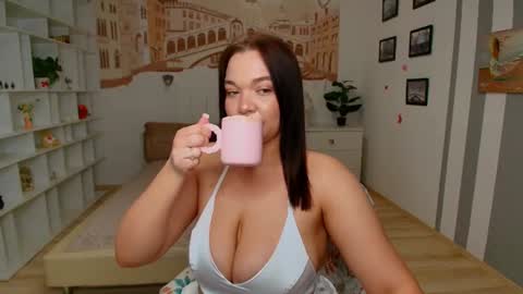 Anita online show from July 6, 11:40 am