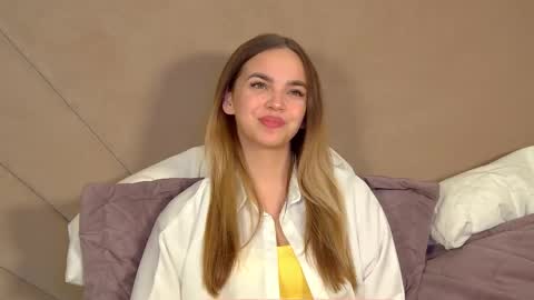 Snapshot of anitaventure chatting on May 28, 4:21 am AnitaVenture online show from May 28, 4:21 am