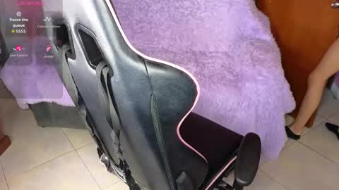 anitta_palmer online show from May 1, 8:35 pm
