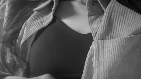 Snapshot of anje_forsexytime chatting on December 15, 4:37 pm Anje online show from December 15, 4:37 pm