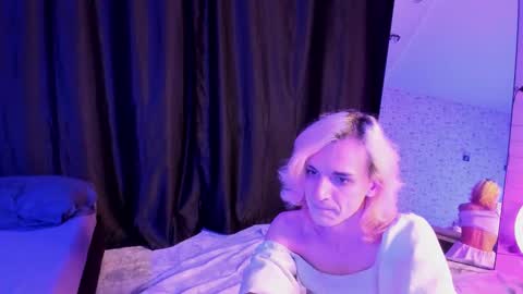 Angel online show from October 24, 6:26 pm