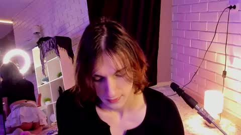 Angel online show from November 26, 6:42 pm