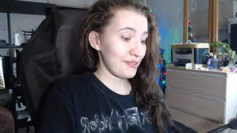 Snapshot of ankey_rayah chatting on December 28, 1:39 am Nameless online show from December 28, 1:39 am