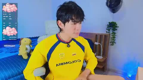 Snapshot of anky_xx chatting on July 8, 12:48 am Anky online show from July 8, 12:48 am