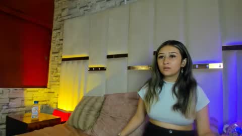 ANGEL AND TEFY online show from February 9, 4:44 pm