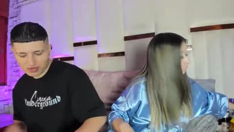 Snapshot of anlleloandangela chatting on May 7, 5:18 pm ANGEL AND TEFY online show from May 7, 5:18 pm