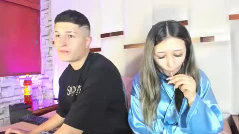 Snapshot of anlleloandangela chatting on May 23, 5:39 pm ANGEL AND TEFY online show from May 23, 5:39 pm