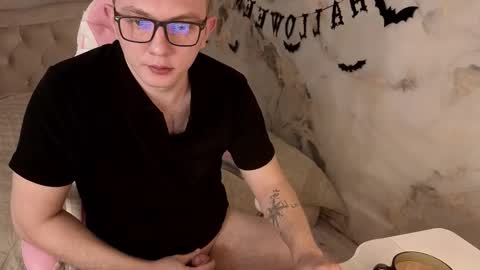 Snapshot of anmen10 chatting on October 30, 6:15 am anmen10 online show from October 30, 6:15 am