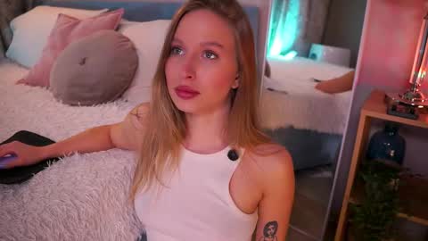 Ann online show from September 24, 2:42 pm