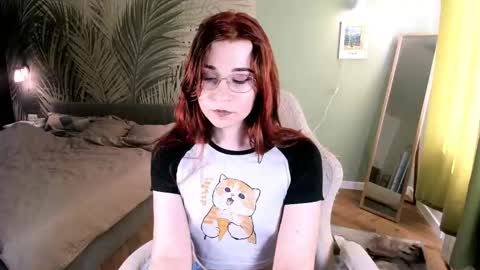 Snapshot of ann_couette chatting on March 17, 11:13 am Im Ann welcome in my room PVT is open online show from March 17, 11:13 am