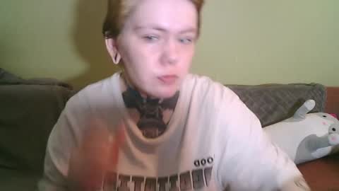 ann_lelala_ online show from February 16, 9:15 am