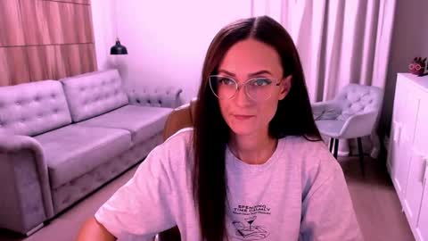 Anna online show from August 8, 3:36 pm