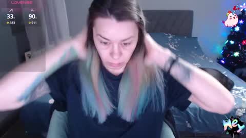 Snapshot of anna_ana chatting on December 23, 9:16 am Anadirectgirl online show from December 23, 9:16 am