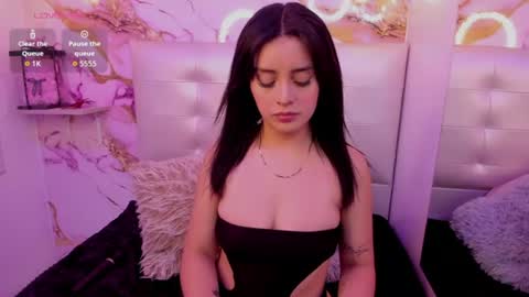 Snapshot of anna_blade_ chatting on June 8, 2:06 pm ANNA online show from June 8, 2:06 pm