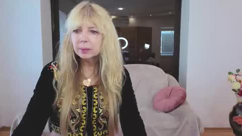 Anna Ditrih online show from September 20, 11:55 am