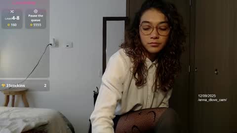 Anna online show from September 12, 3:34 pm