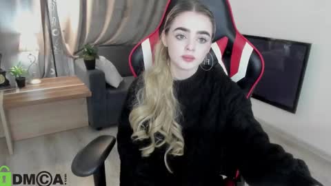 Snapshot of anna_nickol chatting on December 12, 9:48 pm Anna online show from December 12, 9:48 pm