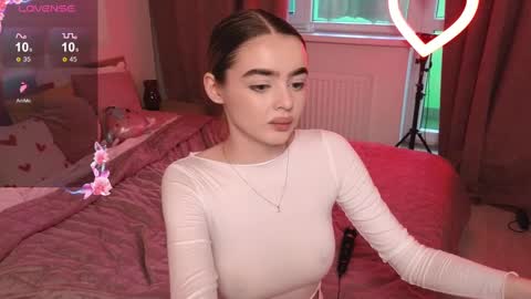 Snapshot of anna_nickol chatting on March 9, 3:38 pm Anna online show from March 9, 3:38 pm